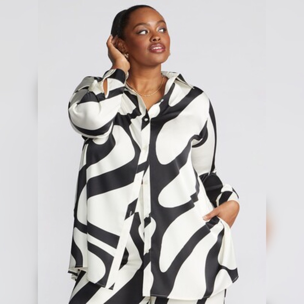 Fashion to Figure Gabrielle Union Oversized Abstract Top - NWT